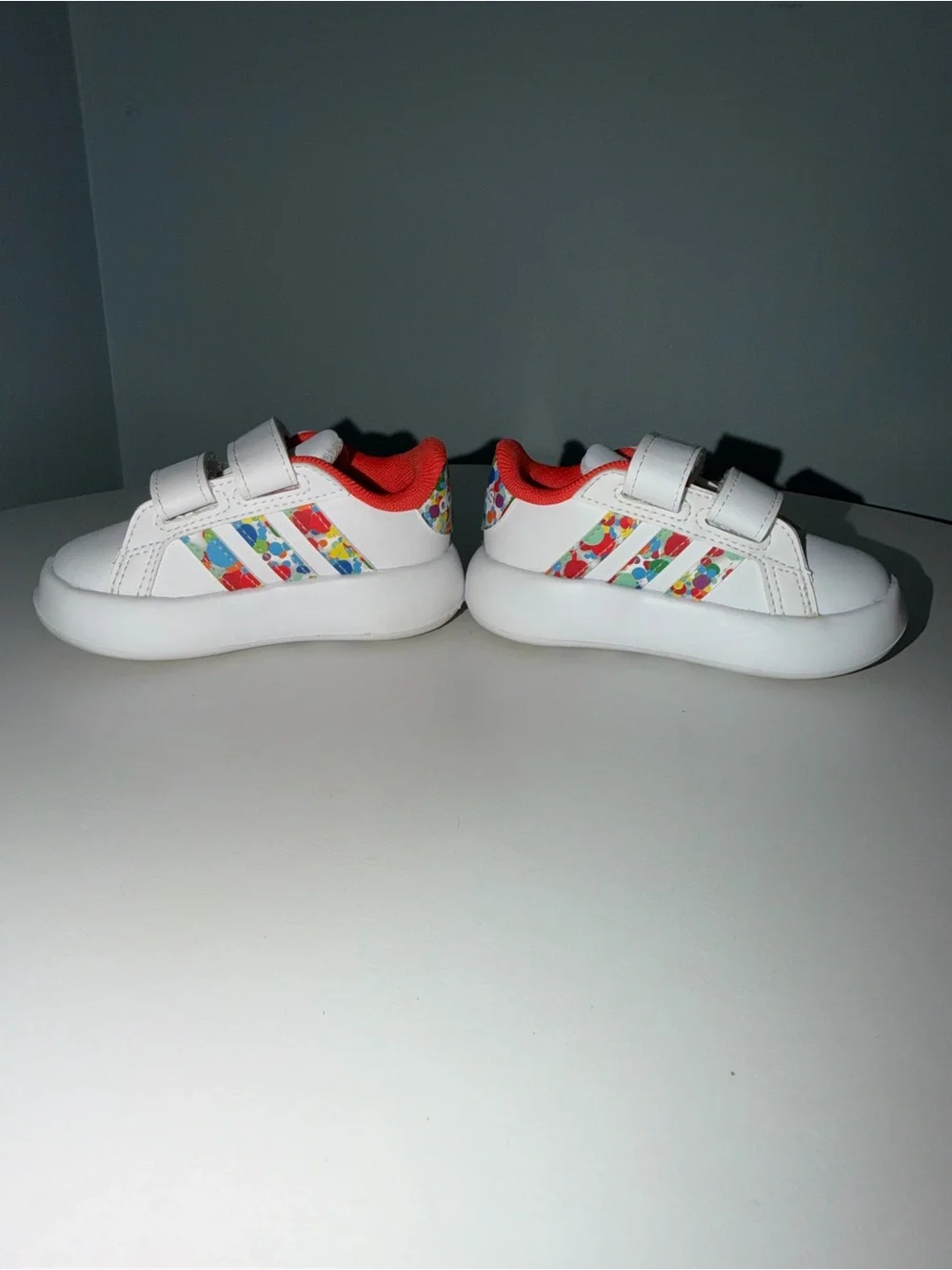 adidas grand court bubble comfy sneakers